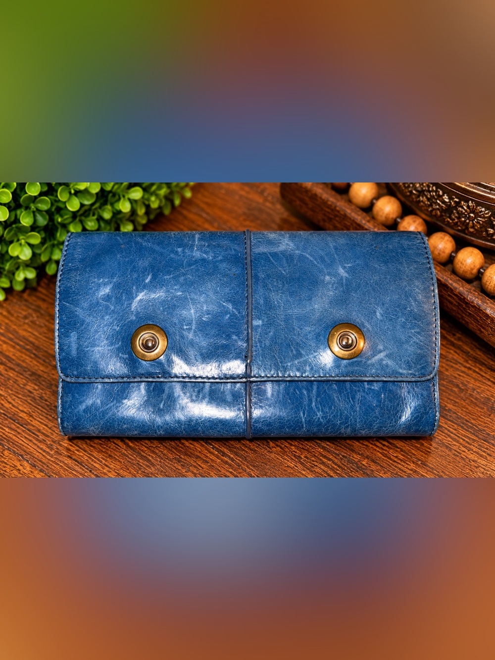 💙HOBO International Blue Aged Leather Continental Wallet Floral Interior